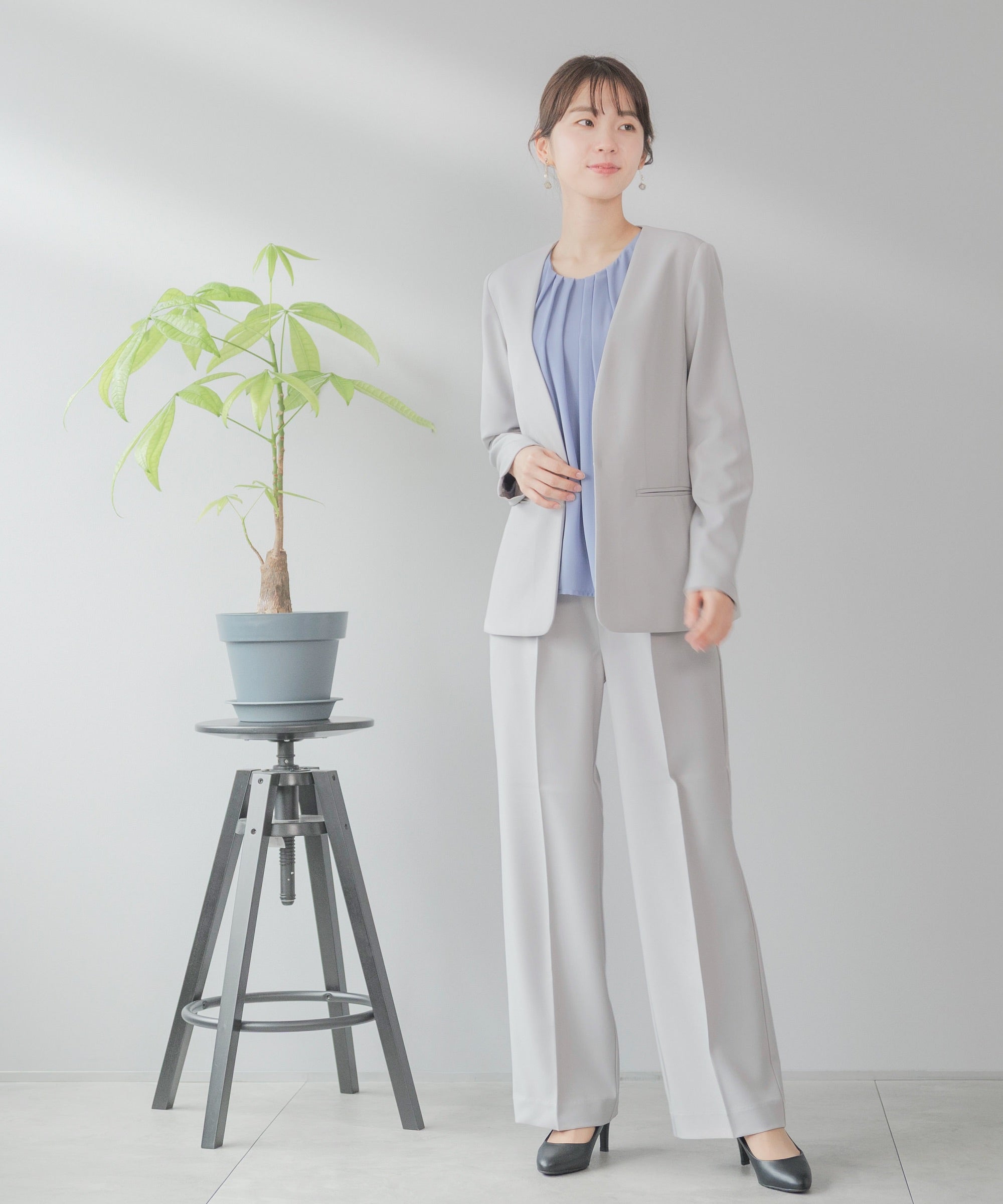 洗える × ストレッチ ノーカラー セミワイドパンツセットアップ – AWC