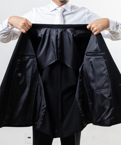 漆黒×ジャケットもパンツも洗えるメンテナンスフリー　ダブルフォーマルスーツ