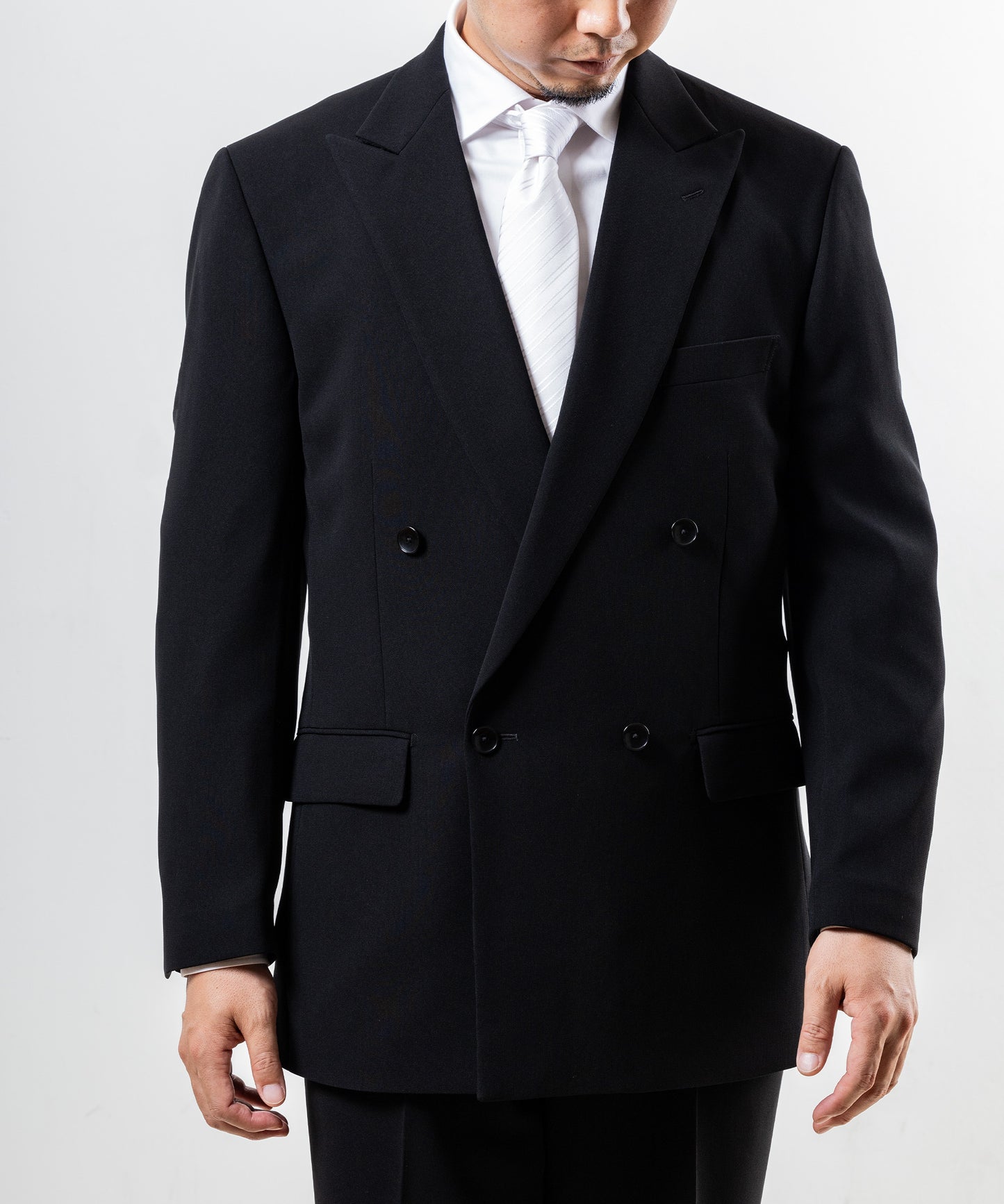 漆黒×ジャケットもパンツも洗えるメンテナンスフリー　ダブルフォーマルスーツ