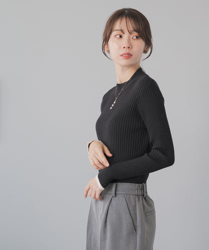 配色リブ モックネックニット