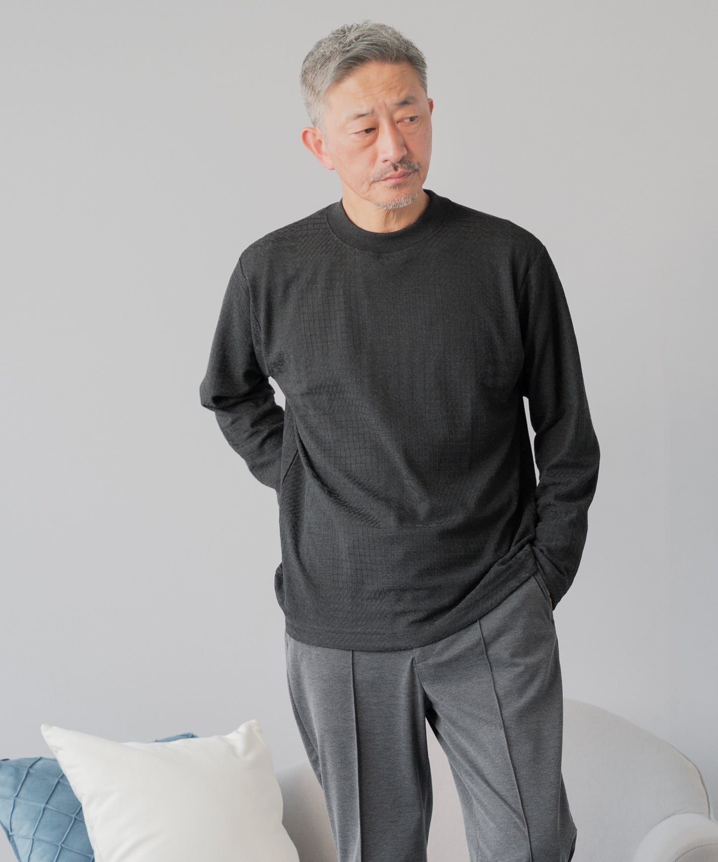 [ELLE PLANETE] モックネック ジャガードTシャツ - 長袖