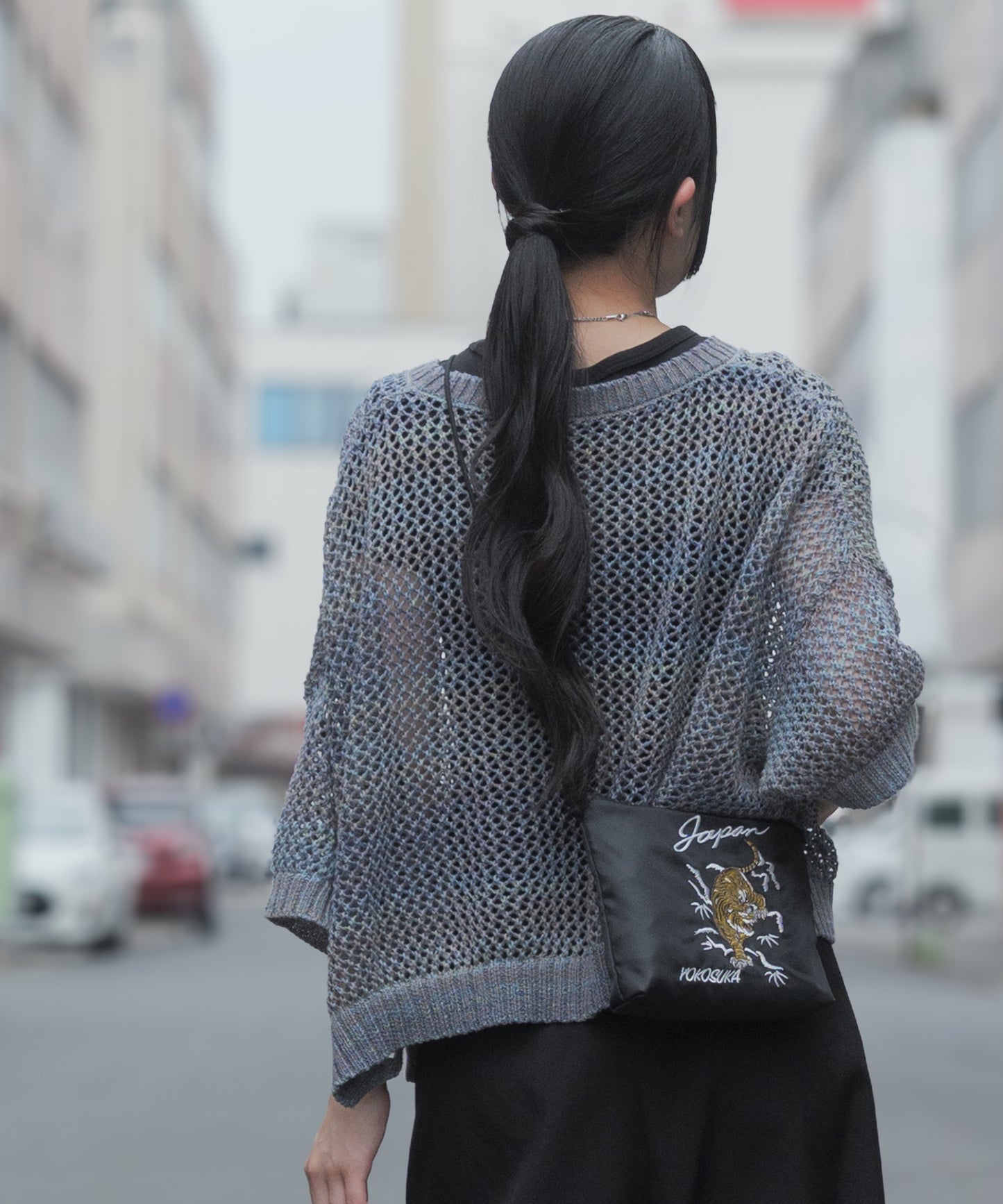 和柄刺繍 サコッシュ