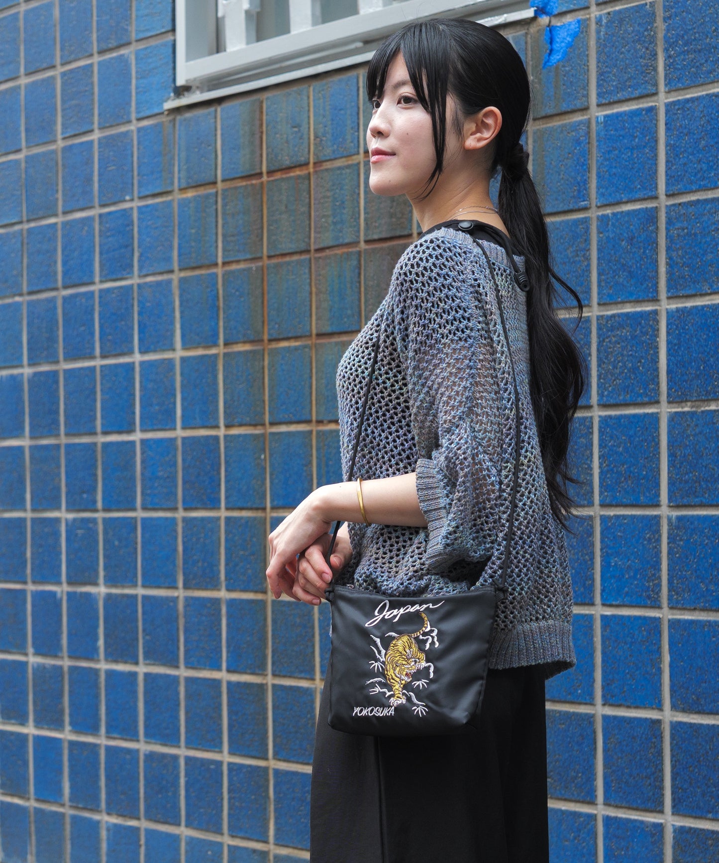和柄刺繍 サコッシュ