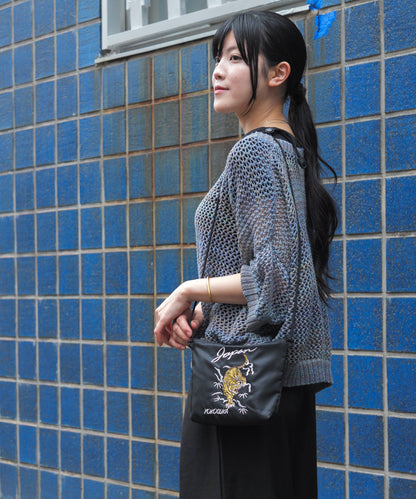 和柄刺繍 サコッシュ