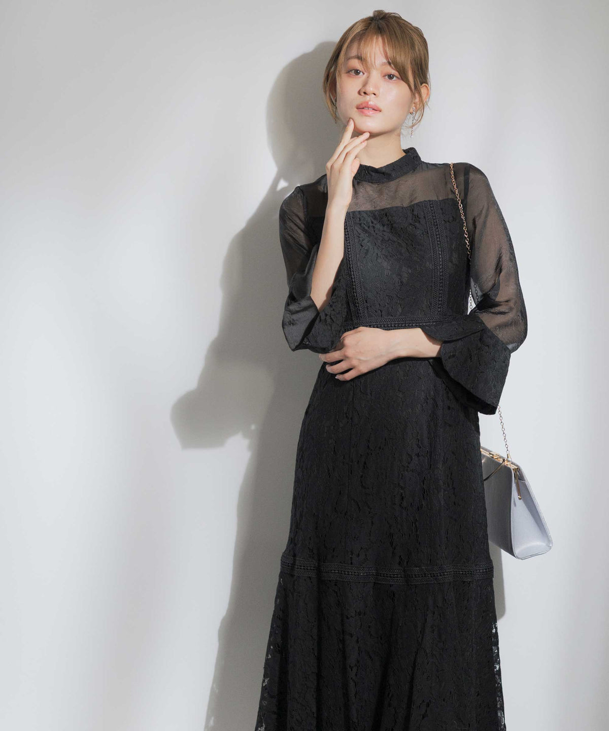 ミモレ丈 総柄パネルレースデザインドレス