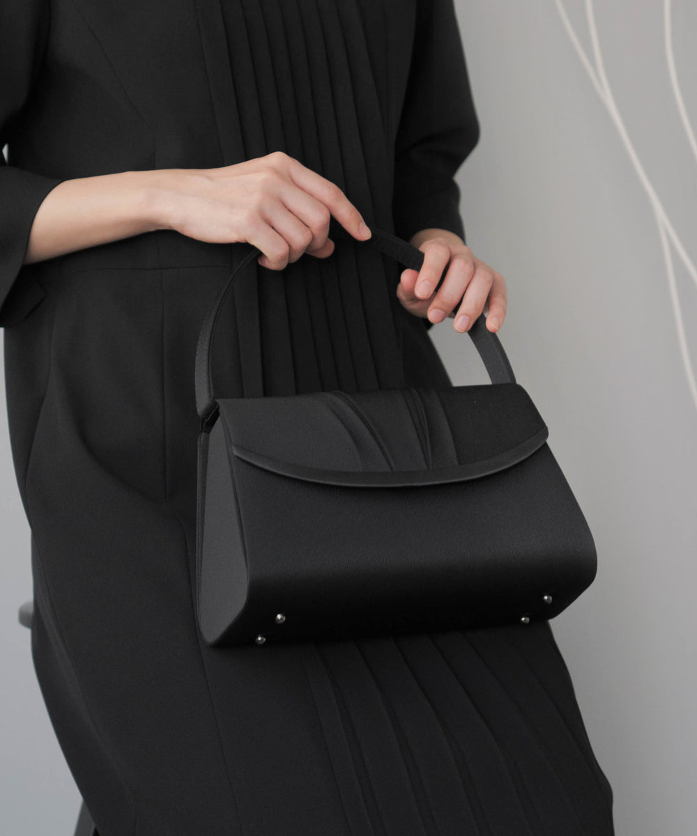 フロントギャザーフォーマルバッグ