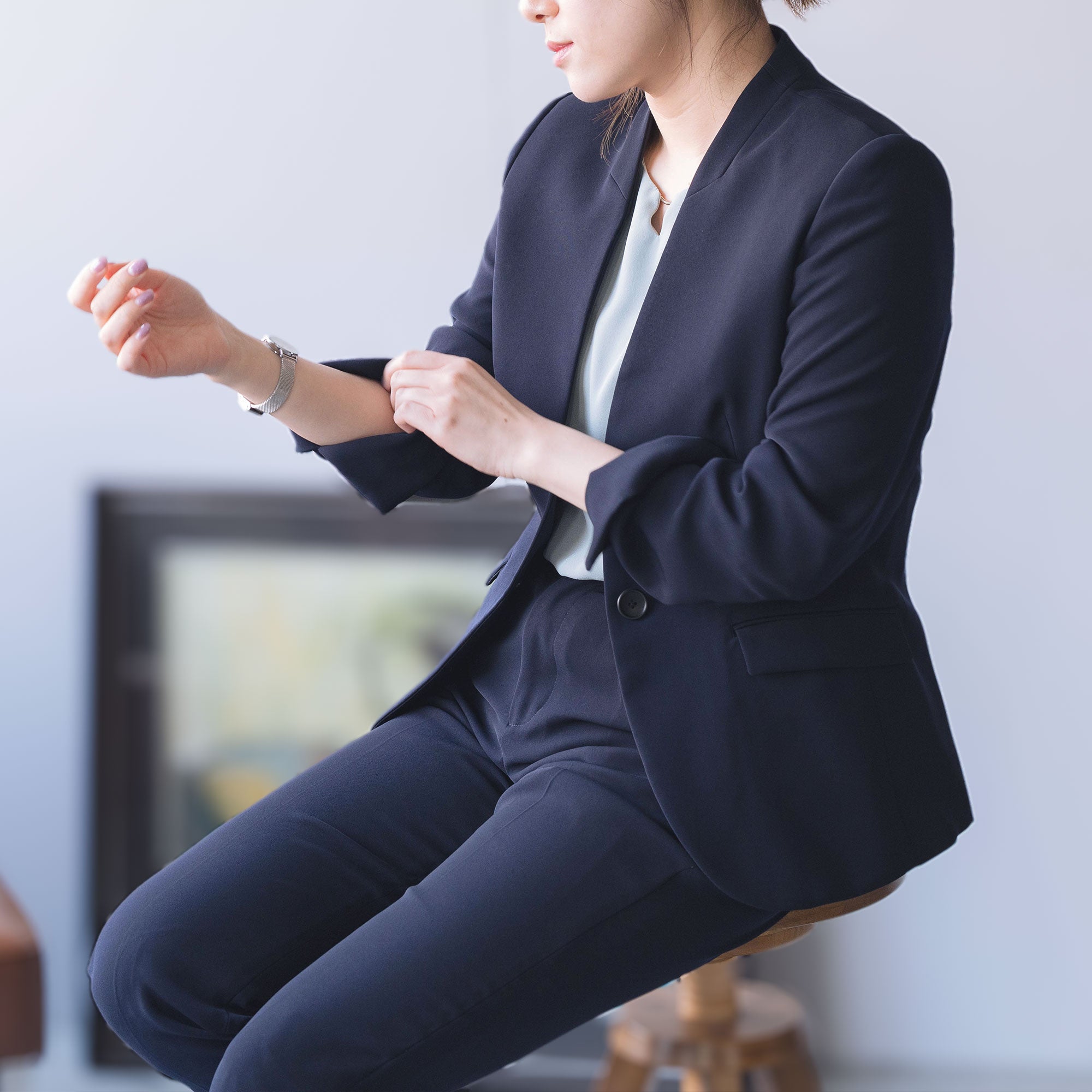 洗える × ストレッチ ノーカラー セミワイドパンツセットアップ – AWC