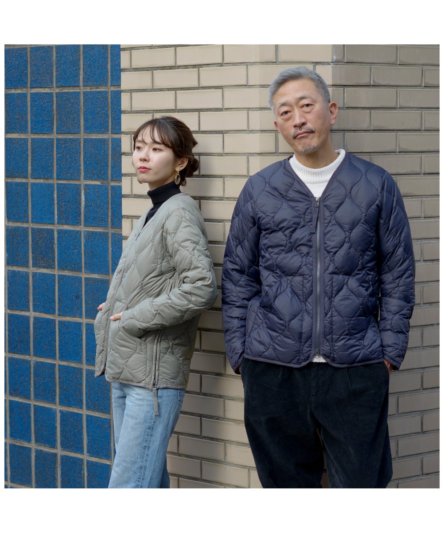 [TAION]ダウンジャケットVネックユニセックス（TAION-101ALSZML-1)