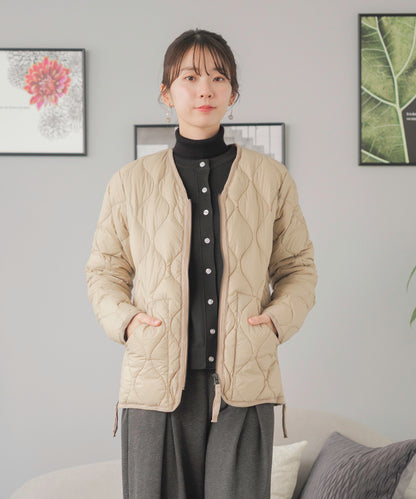 [TAION]ダウンジャケットVネックユニセックス（TAION-101ALSZML-1)